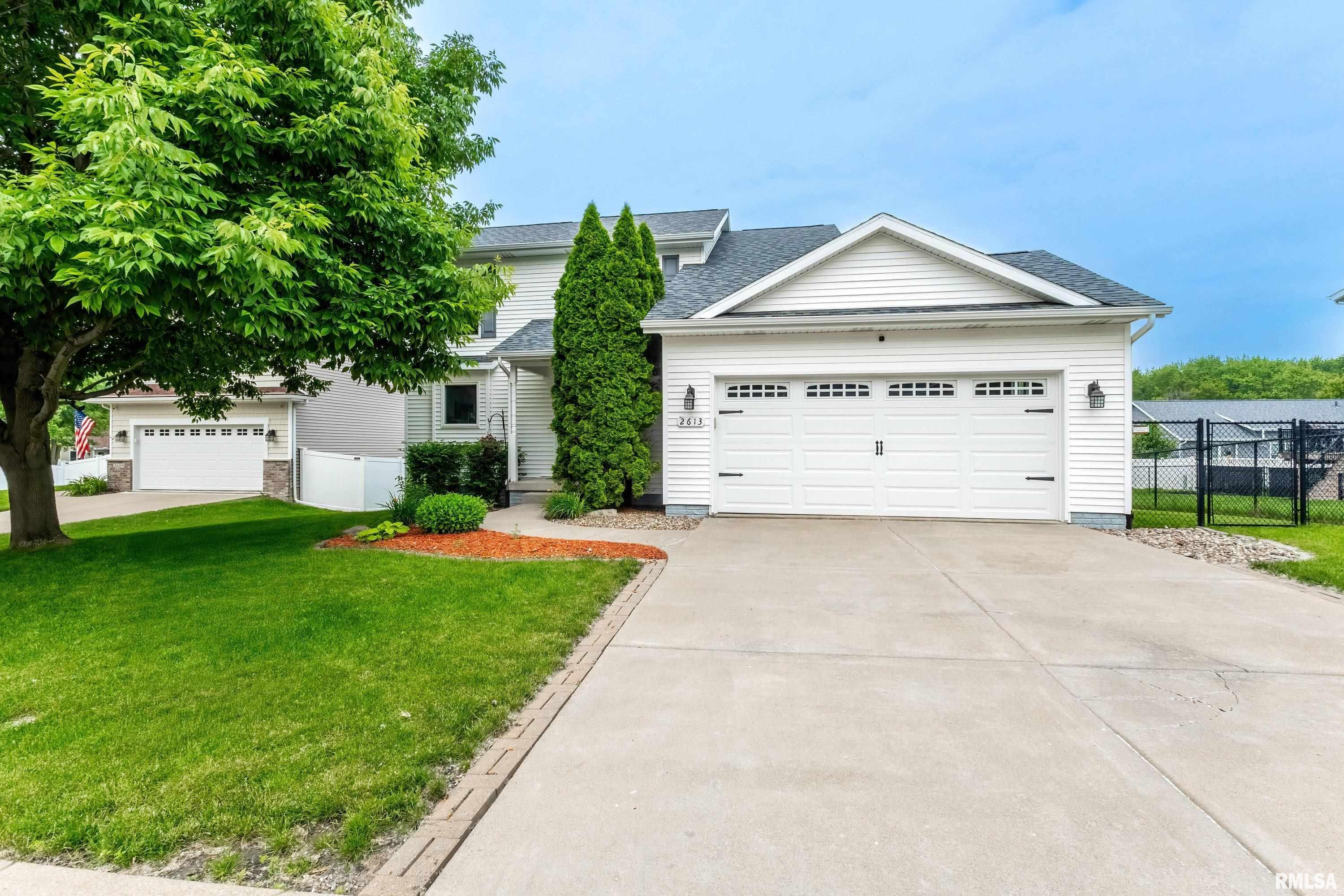 2613 Revo Road Davenport, IA 52806 - Photo 2 of 34 Gallery Image 2