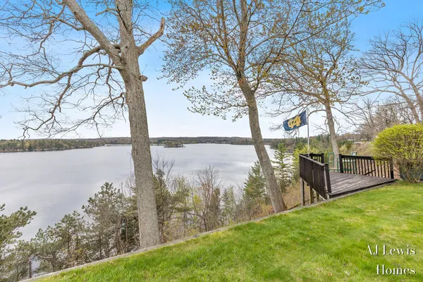 $450,000 | 5330 Woodside Drive, Newaygo, MI 49337