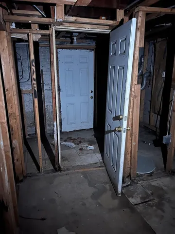 $295,000 | 8005 South Blackstone Avenue, Chicago, IL 60619