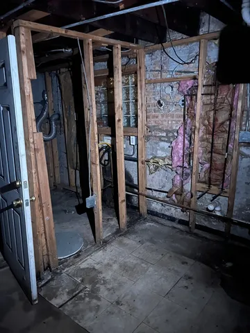 $295,000 | 8005 South Blackstone Avenue, Chicago, IL 60619