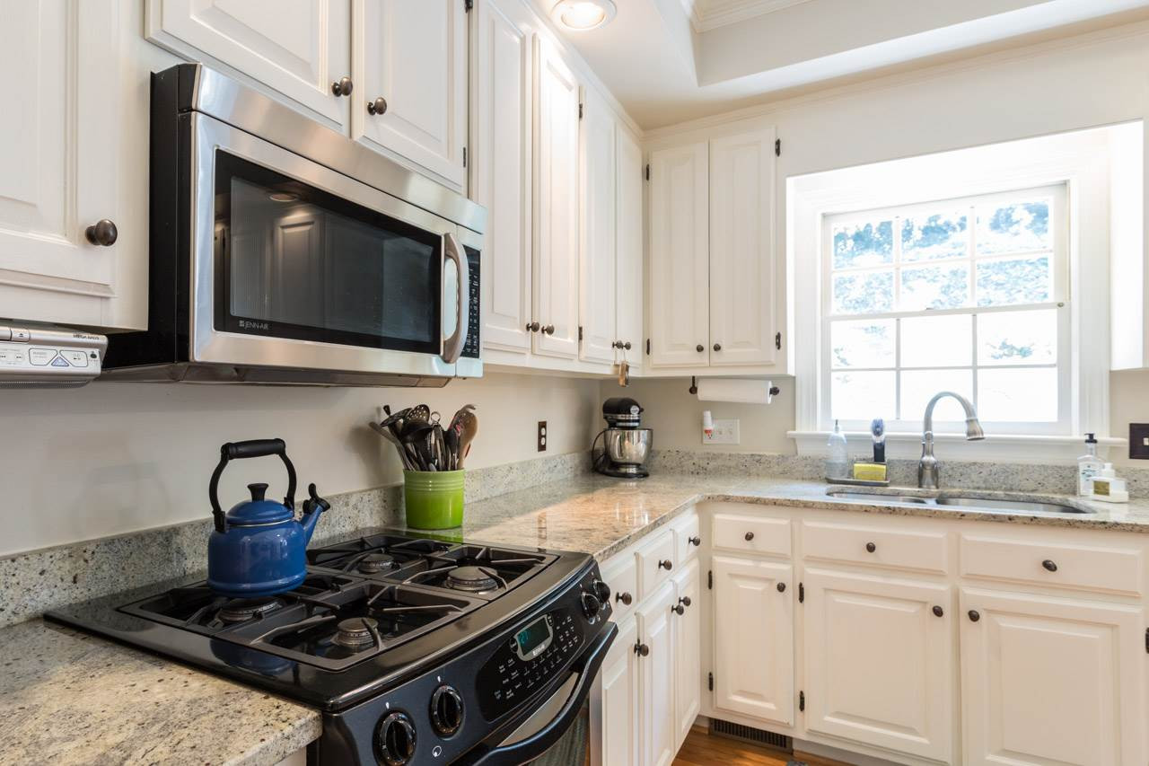 2206 Oxford Road Raleigh, NC 27608 - Photo 8 of 25 Photo 8
