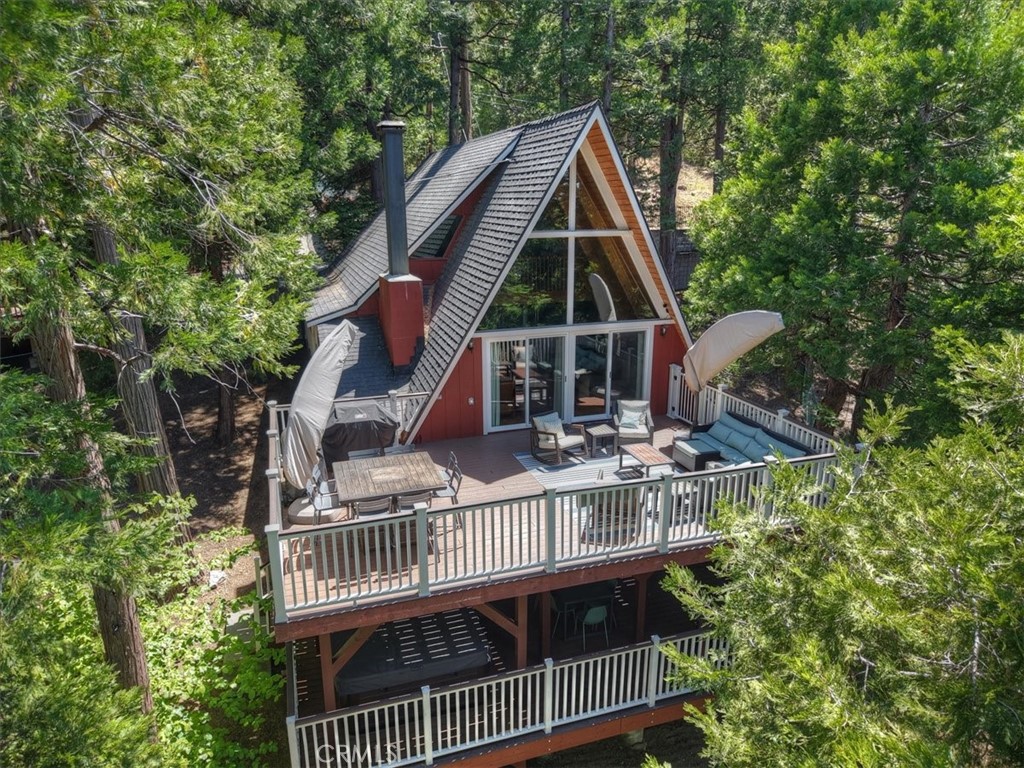 349 Castle Gate Road Lake Arrowhead, CA 92352 - Photo 9 of 73