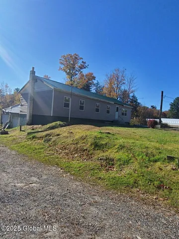 $269,000 | 3854 Highway 30, Amsterdam, NY 12010