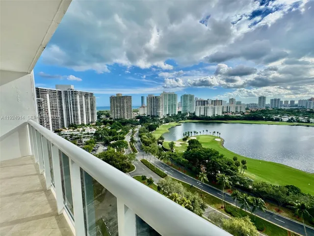 $298,000 | 3675 North Country Club Drive, Unit 2007, Aventura, FL 33180