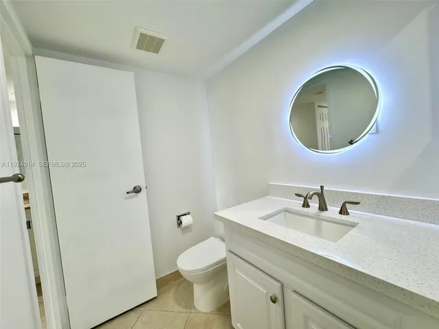 $298,000 | 3675 North Country Club Drive, Unit 2007, Aventura, FL 33180