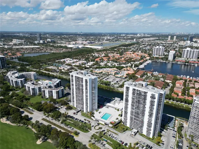 $298,000 | 3675 North Country Club Drive, Unit 2007, Aventura, FL 33180