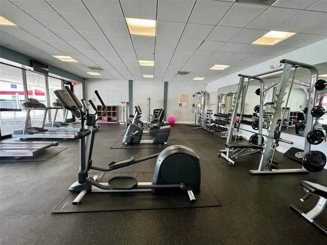 $298,000 | 3675 North Country Club Drive, Unit 2007, Aventura, FL 33180