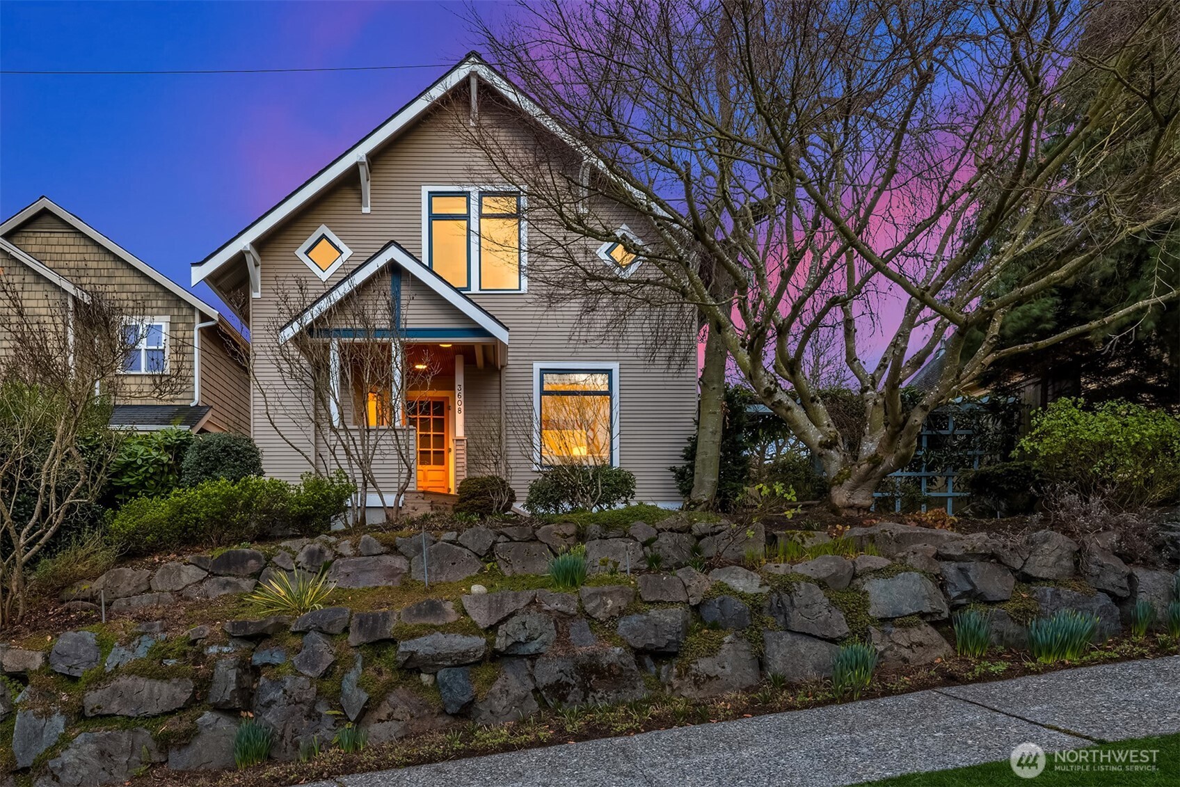 3608 12th Avenue West Seattle, WA 98119 - Photo 2 of 39