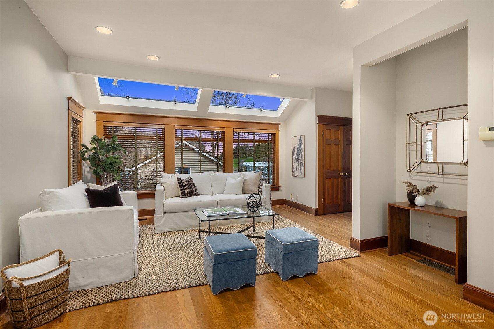 3608 12th Avenue West Seattle, WA 98119 - Photo 25 of 39