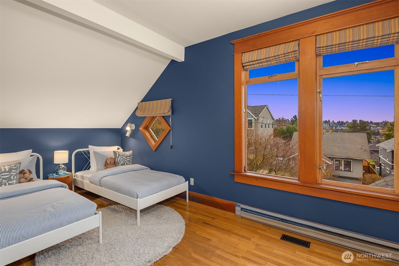 3608 12th Avenue West Seattle, WA 98119 - Photo 30 of 39