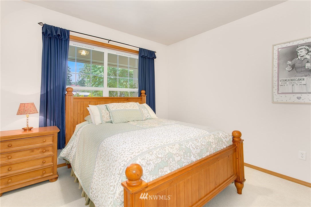 2916 Country Club Road Northwest Olympia, WA 98502 - Photo 14 of 23 Gallery Image 14