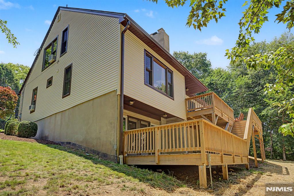 829 Ramapo Valley Road Oakland, NJ 07436 - Photo 4 of 50