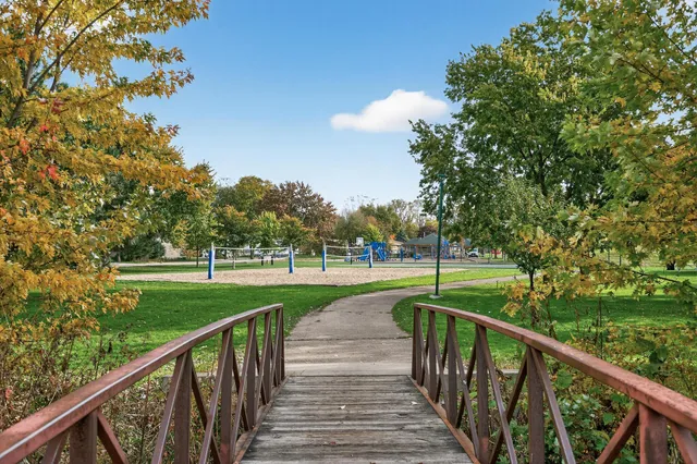 $124,900 | 920 9th Avenue South, Unit 5, Hopkins, MN 55343