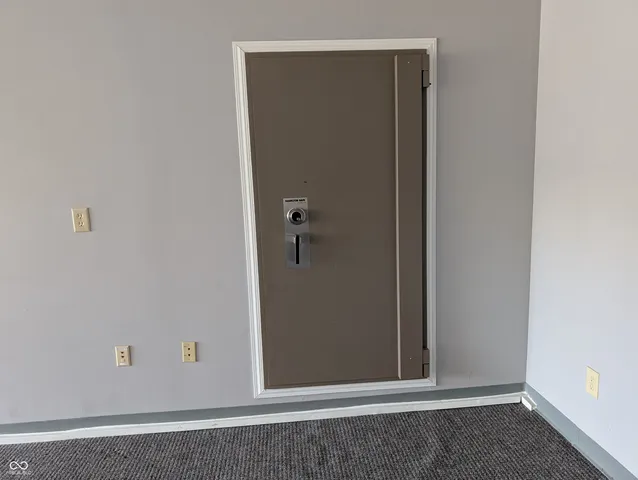 $199,900 | 21 North Madison Avenue, North Vernon, IN 47265