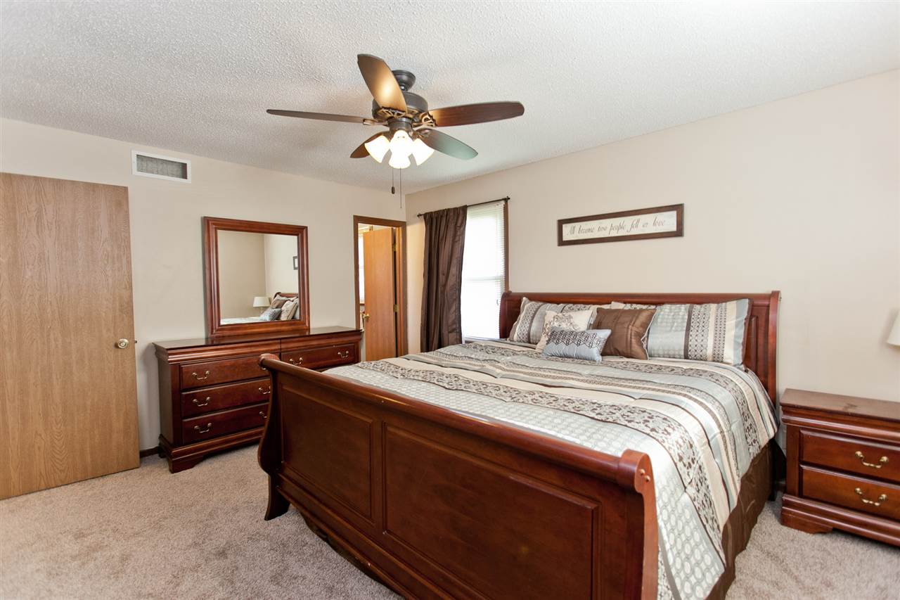 317 Sycamore Street Riverside, IA 52327 - Photo 9 of 25 Gallery Image 9