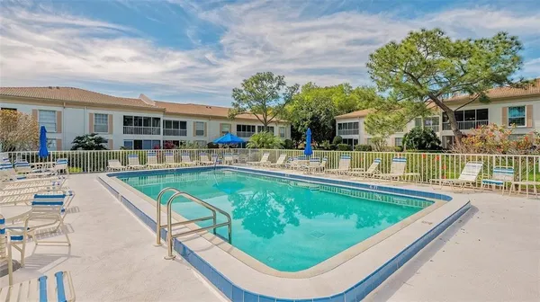 $2,900 | 5246 Wedgewood Lane, Unit 60, Sarasota, FL 34235