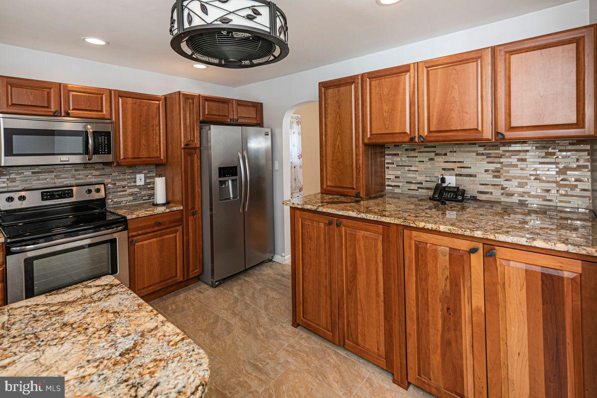 2355 Pennington Road Pennington, NJ 08534 - Photo 12 of 28