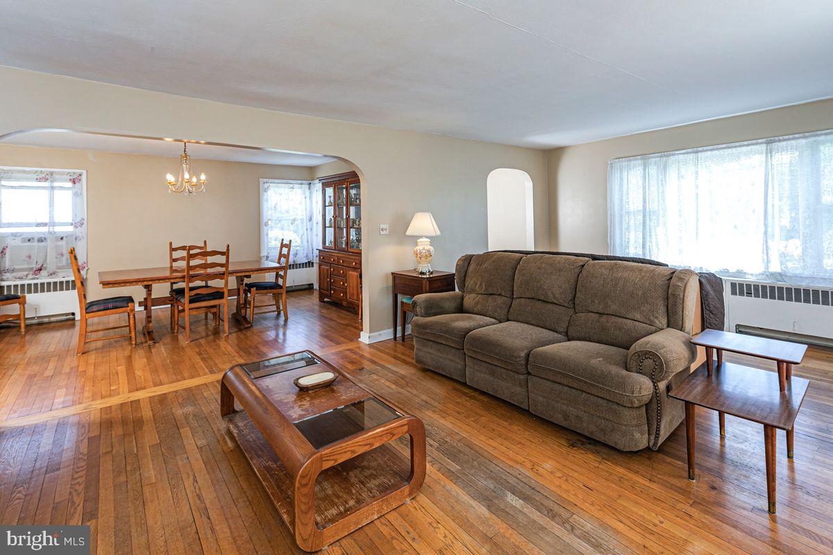 2355 Pennington Road Pennington, NJ 08534 - Photo 4 of 28