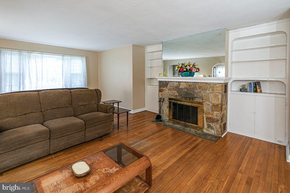 2355 Pennington Road Pennington, NJ 08534 - Photo 5 of 28