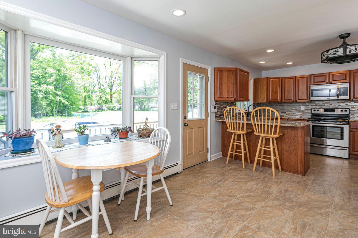 2355 Pennington Road Pennington, NJ 08534 - Photo 9 of 28