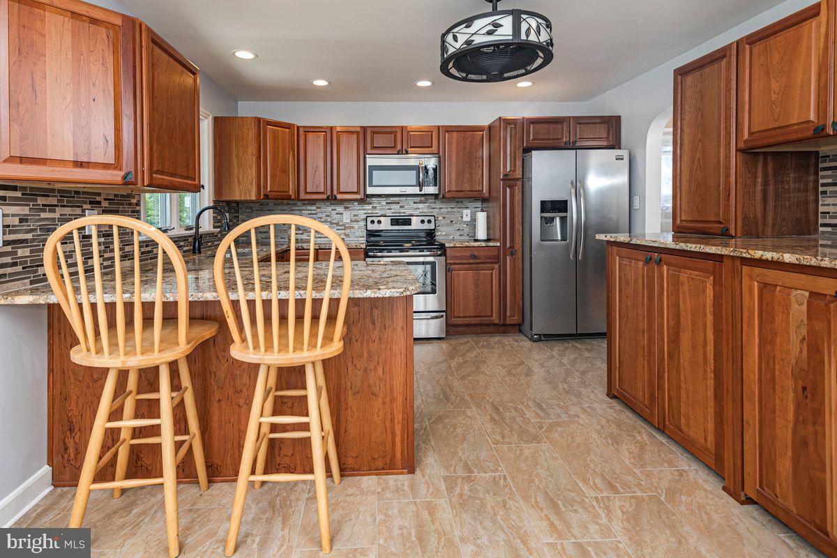 2355 Pennington Road Pennington, NJ 08534 - Photo 10 of 28