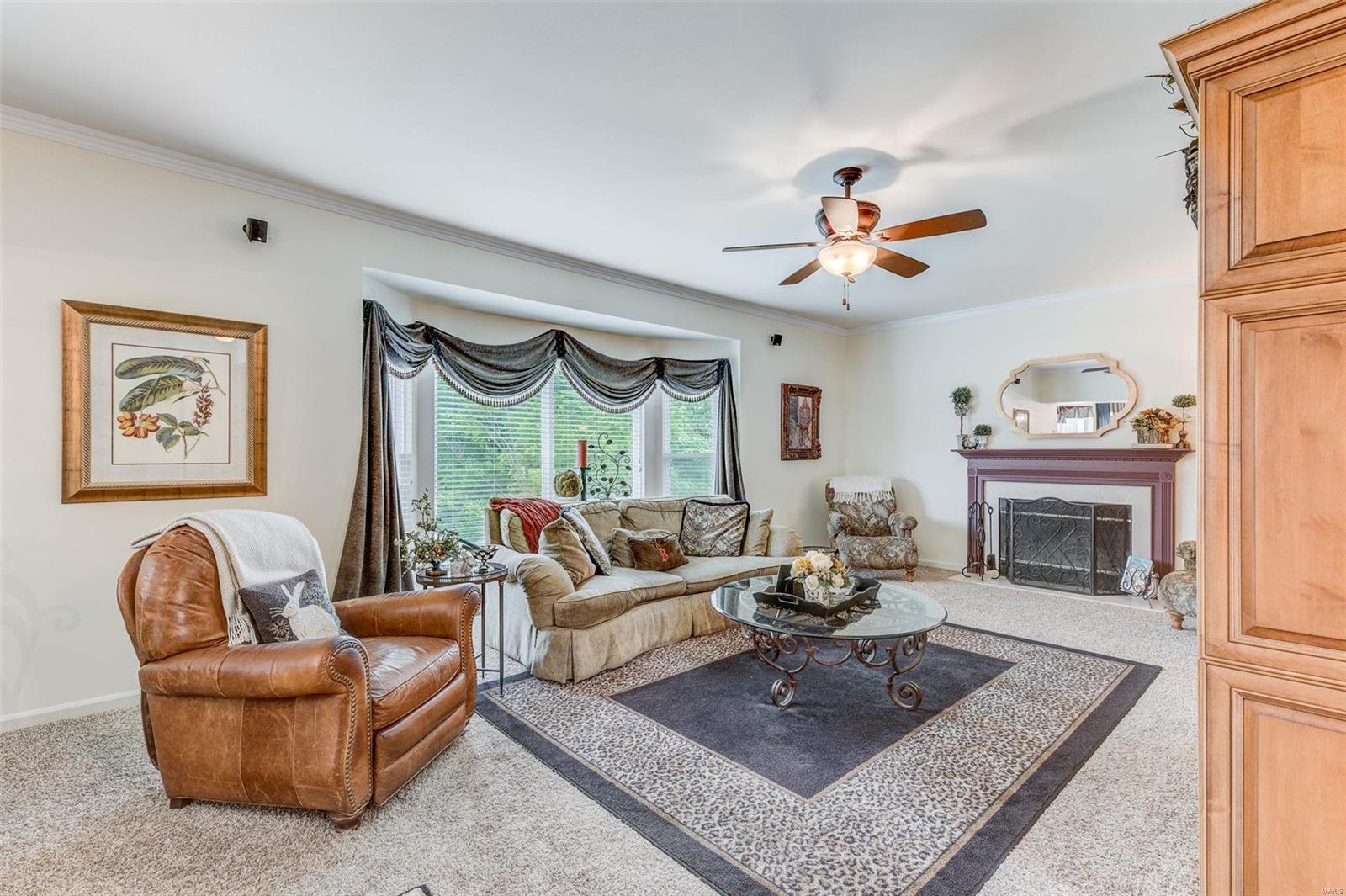 728 Castle Ridge Drive Ballwin, MO 63021 - Photo 5 of 25 Gallery Image 5