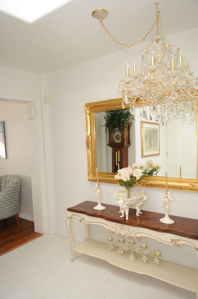 6471 Riverside Drive Redding, CA 96001 - Photo 28 of 56 Elegant foyer