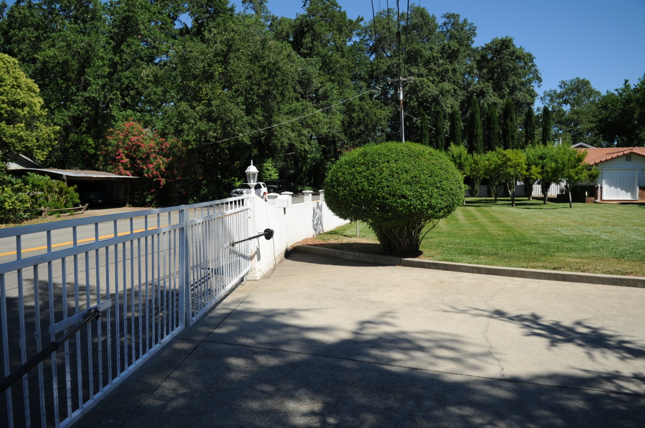 6471 Riverside Drive Redding, CA 96001 - Photo 5 of 56 Electric gate at entrance