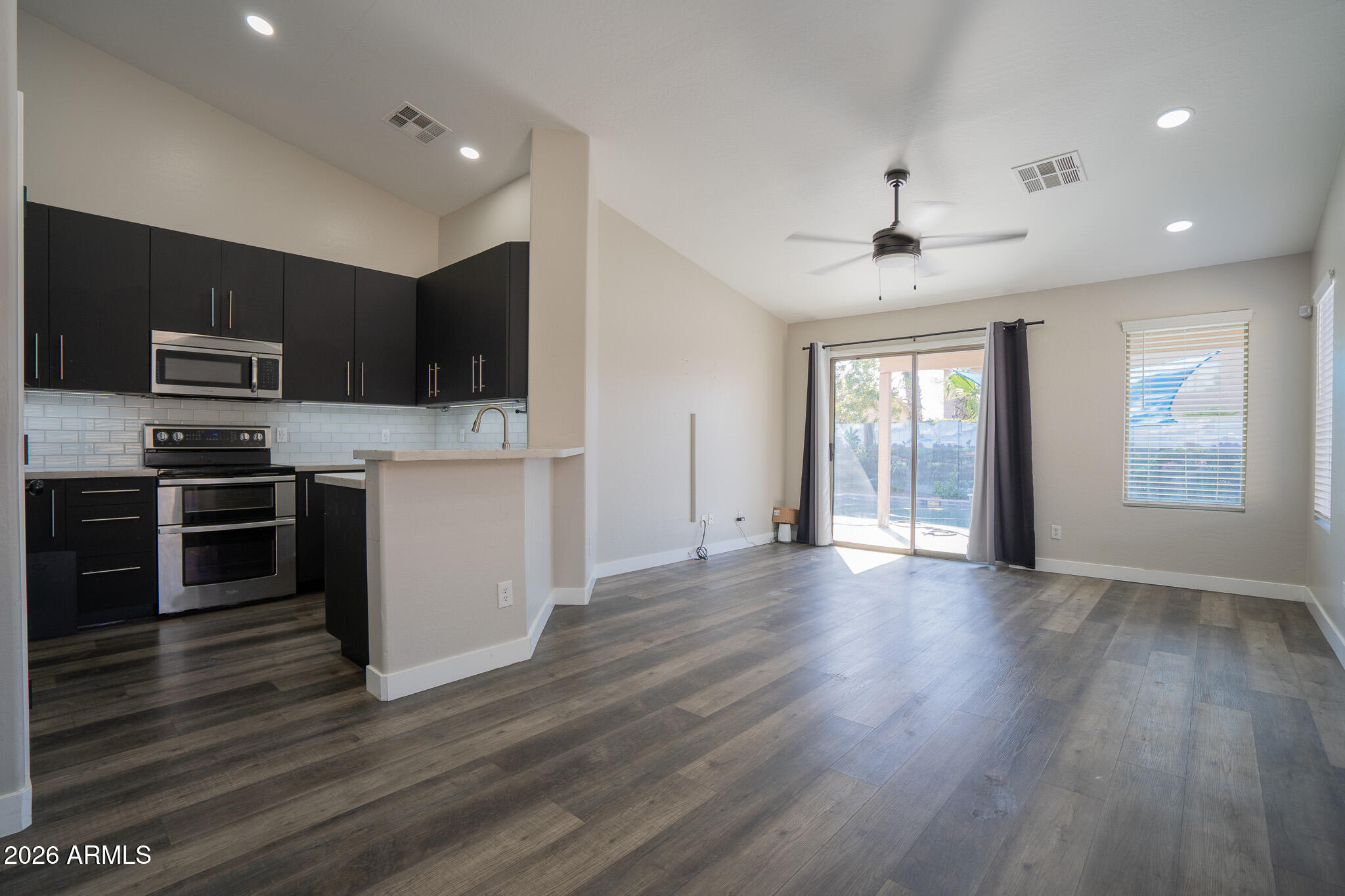 17207 West Durango Street Goodyear, AZ 85338 - Photo 9 of 32