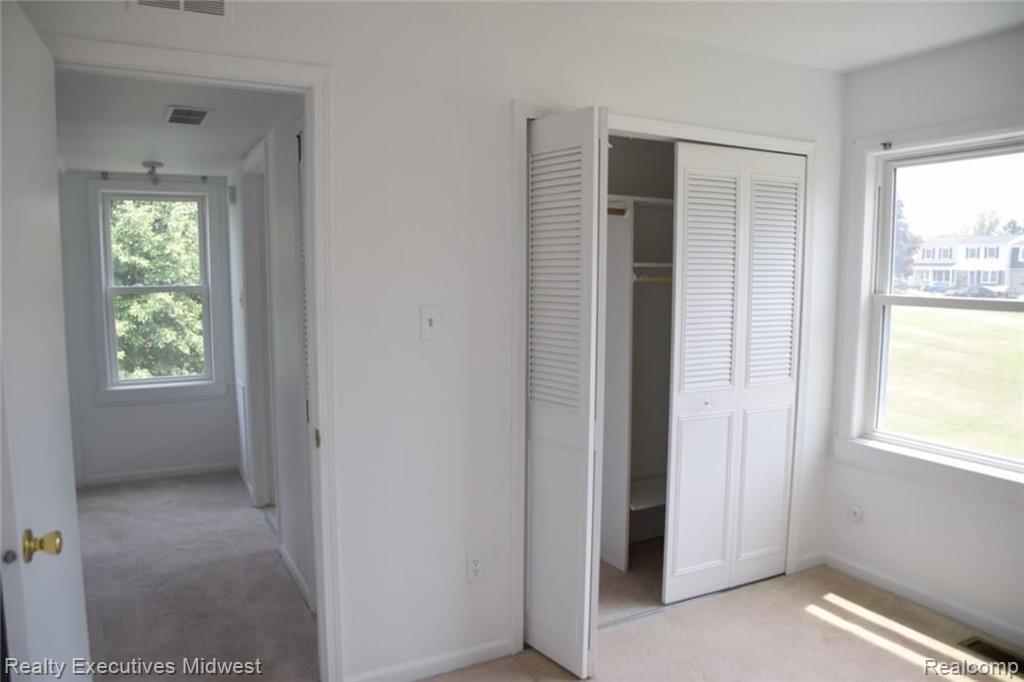1215 Miniature Court Rochester, MI 48307 - Photo 38 of 41 Gallery Image 38