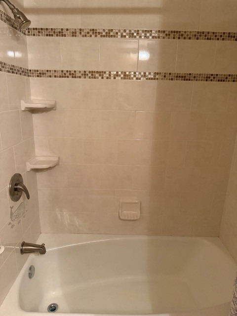 10650 West Cermak Road, Unit 2E Westchester, IL 60154 - Photo 14 of 23