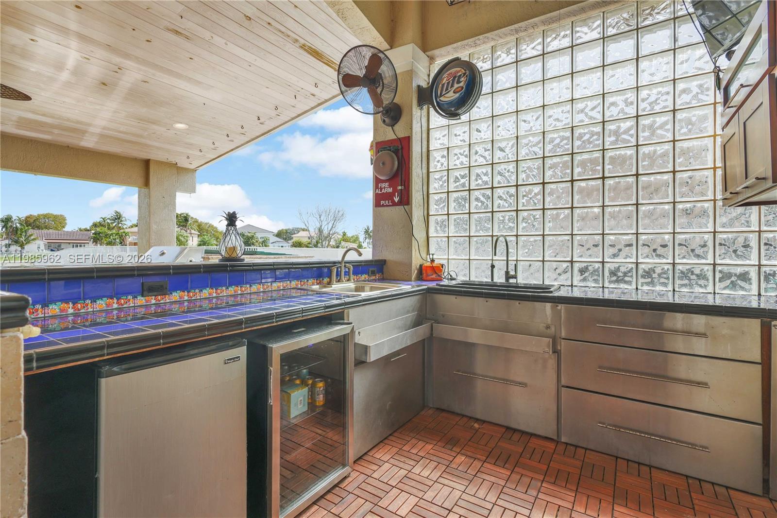 4285 Southwest 152nd Avenue Miramar, FL 33027 - Photo 42 of 65 Outdoor kitchen/Bar