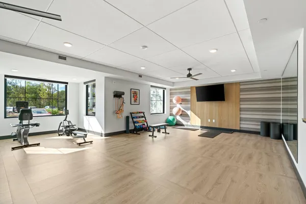 $388,769 | 1875 East Shore Drive, Unit 302, St. Paul, MN 55109