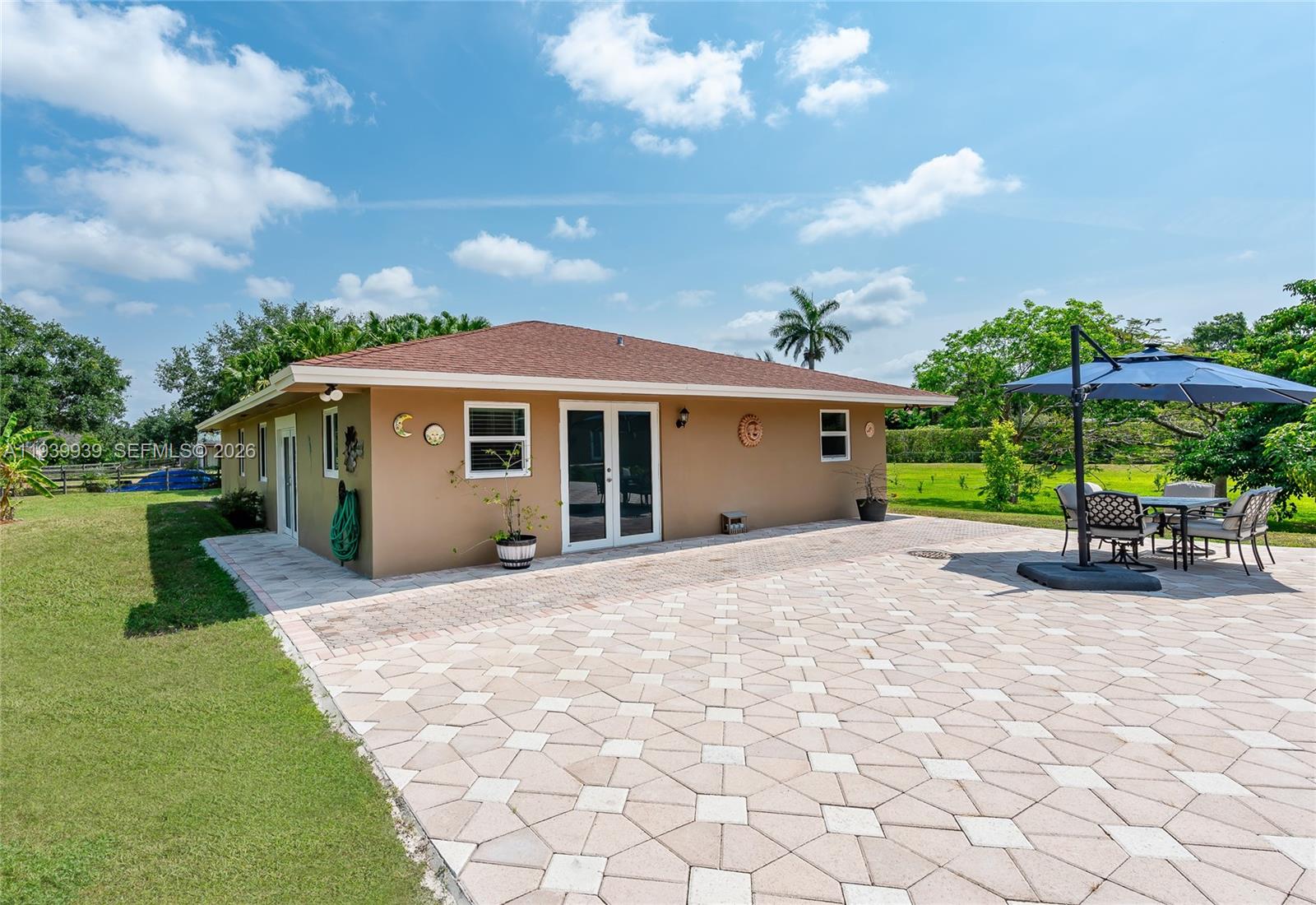 12851 Luray Road Southwest Ranches, FL 33330 - Photo 18 of 43