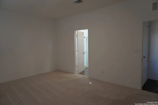 $1,800 | 1206 Casa Luminar, Adkins, TX 78109