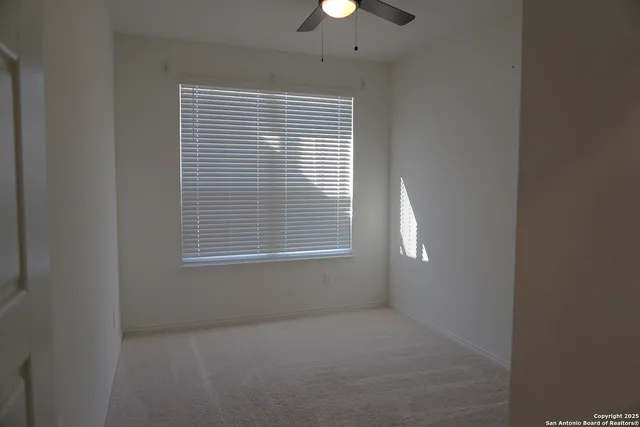 $1,800 | 1206 Casa Luminar, Adkins, TX 78109