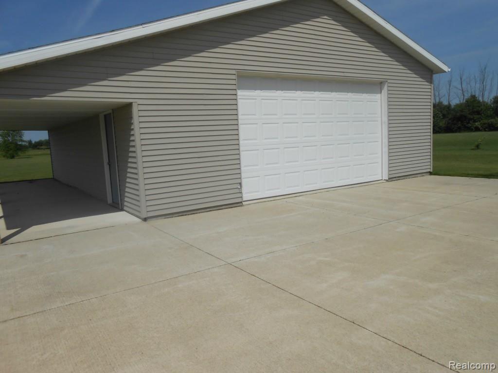 2099 Eagling Road Memphis, MI 48041 - Photo 22 of 25 DSCN5598.jpg