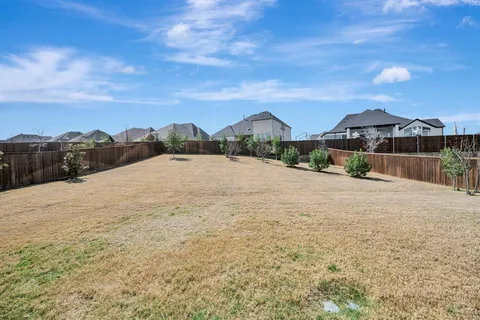 $850,000 | 2000 Waterleaf Road, Haslet, TX 76052