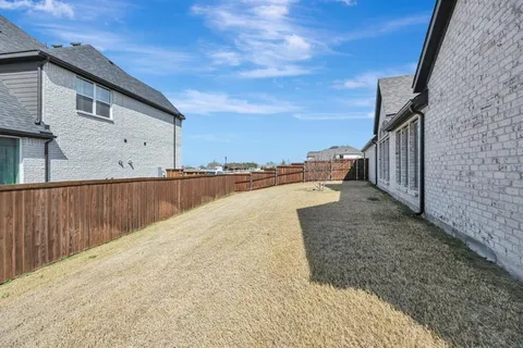 $850,000 | 2000 Waterleaf Road, Haslet, TX 76052