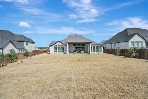 $850,000 | 2000 Waterleaf Road, Haslet, TX 76052