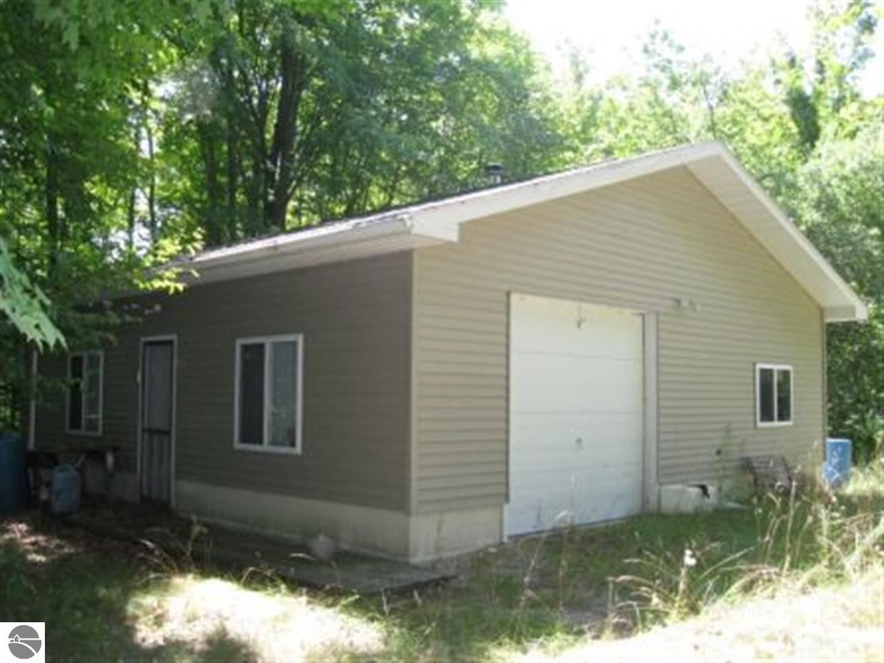 1405 Mosher Road Bellaire, MI 49615 - Photo 1 of 10 1776980.JPG