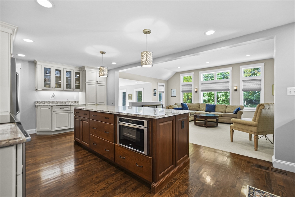 19 Arcadia Avenue Reading, MA 01867 - Photo 12 of 42