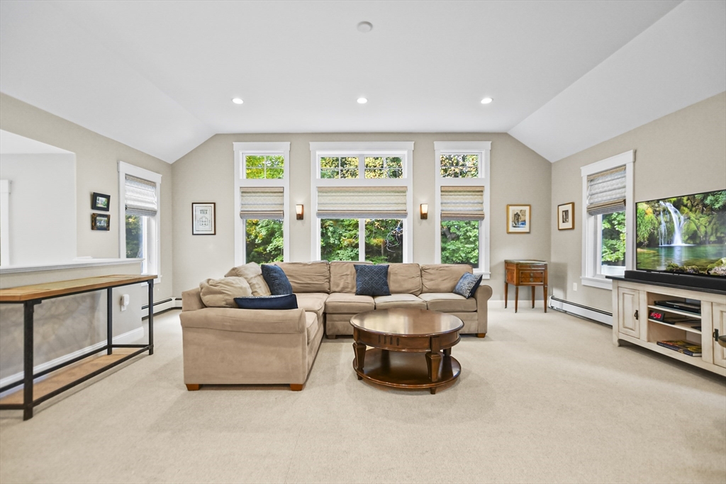 19 Arcadia Avenue Reading, MA 01867 - Photo 15 of 42