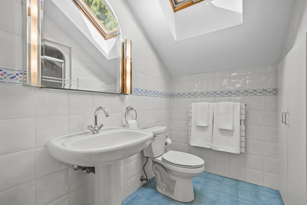 19 Arcadia Avenue Reading, MA 01867 - Photo 26 of 42