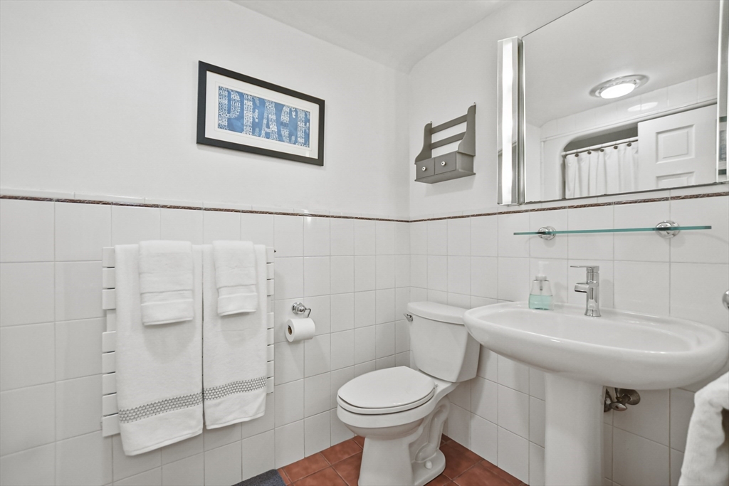 19 Arcadia Avenue Reading, MA 01867 - Photo 29 of 42