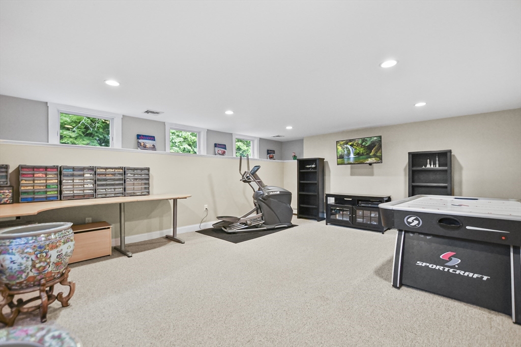 19 Arcadia Avenue Reading, MA 01867 - Photo 34 of 42