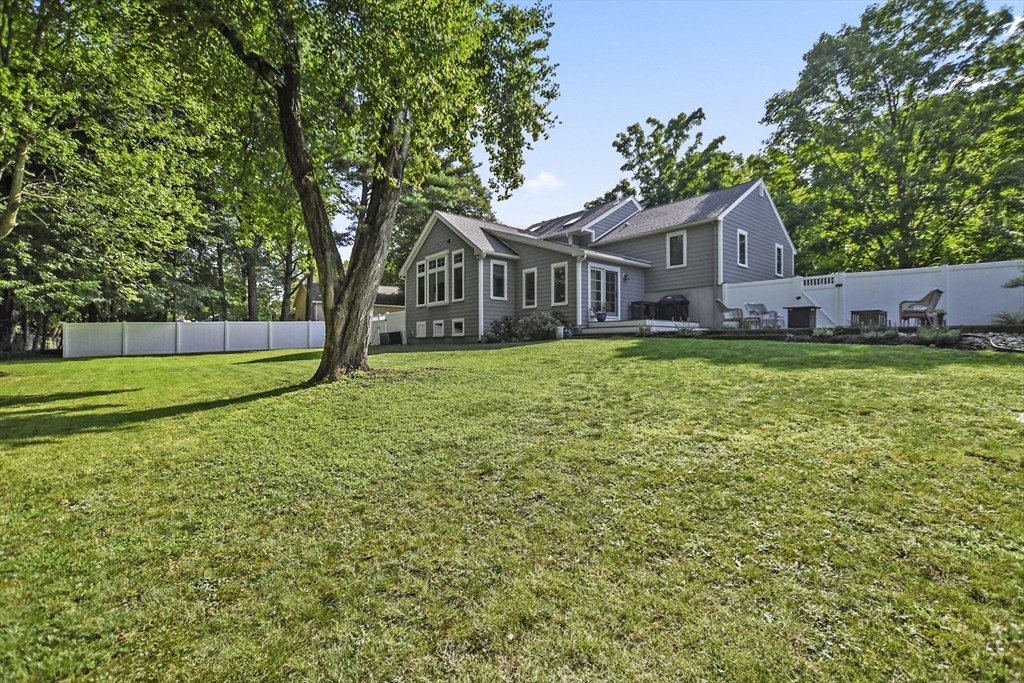 19 Arcadia Avenue Reading, MA 01867 - Photo 36 of 42