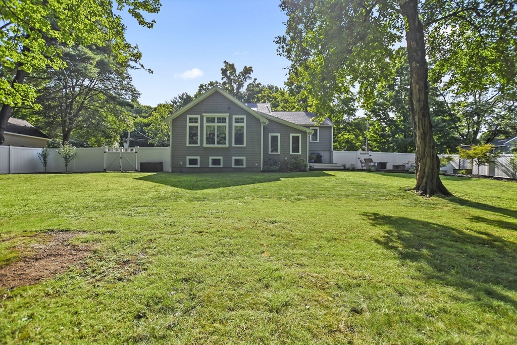 19 Arcadia Avenue Reading, MA 01867 - Photo 37 of 42