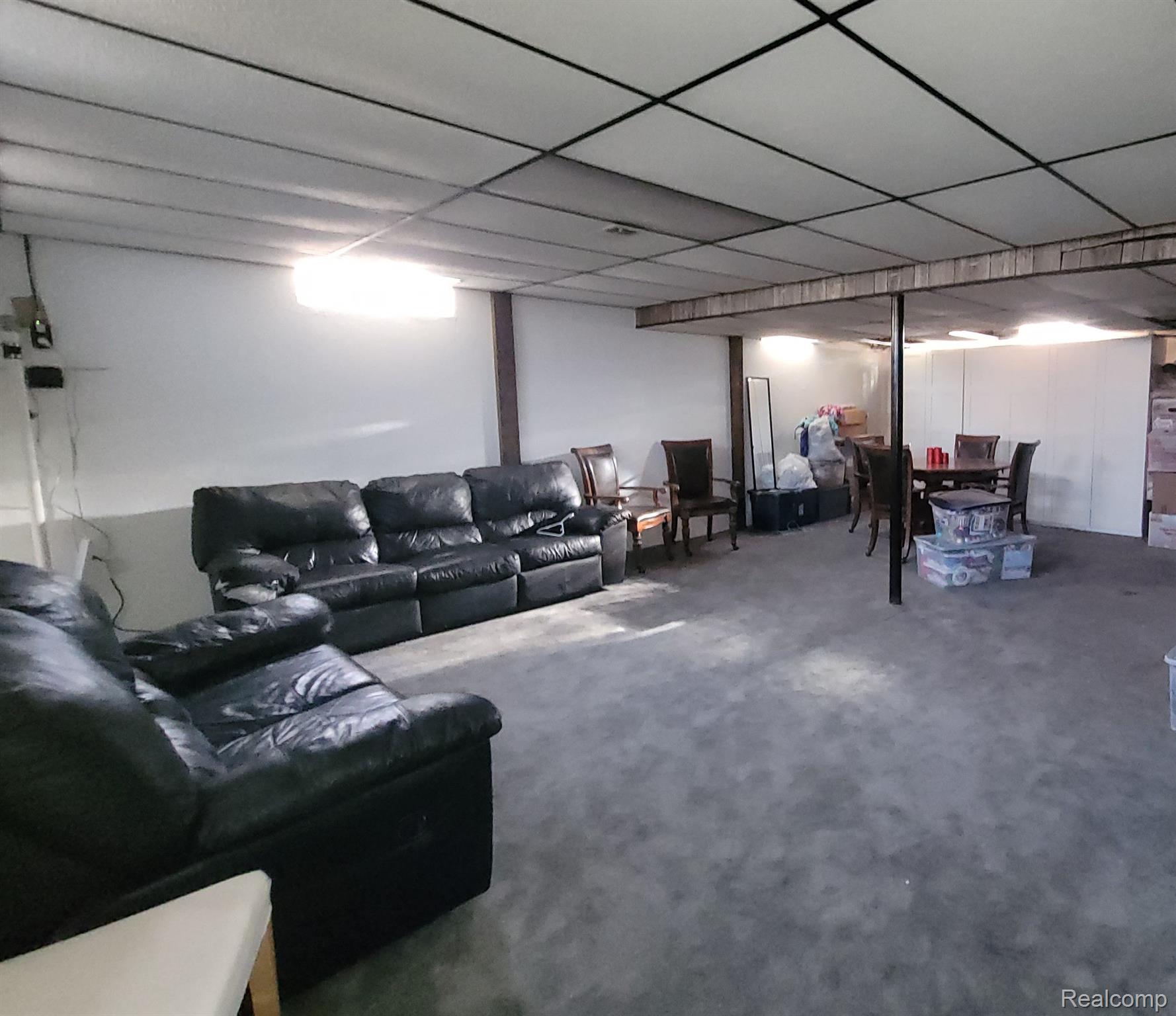 47899 Hanford Road Canton, MI 48187 - Photo 23 of 26 Gallery Image 23