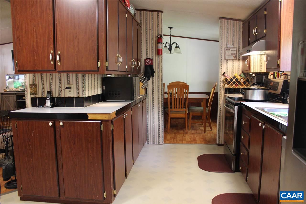 618 Taylor Road Louisa, VA 23093 - Photo 3 of 12